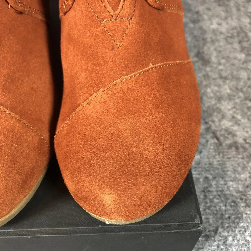 TOMS Boots Womens Size 9 Orange Suede Desert Wedge Lace Up Ankle Booties Shoes‎